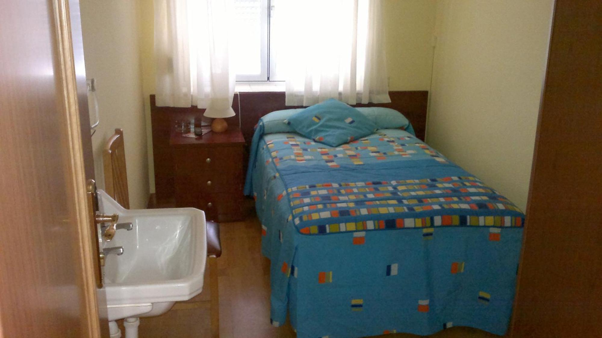 Hostal Residencia Delfin Astorga Exterior photo